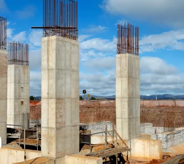 concrete column in construction 1