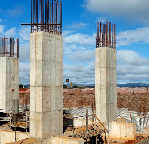 concrete column in construction 1